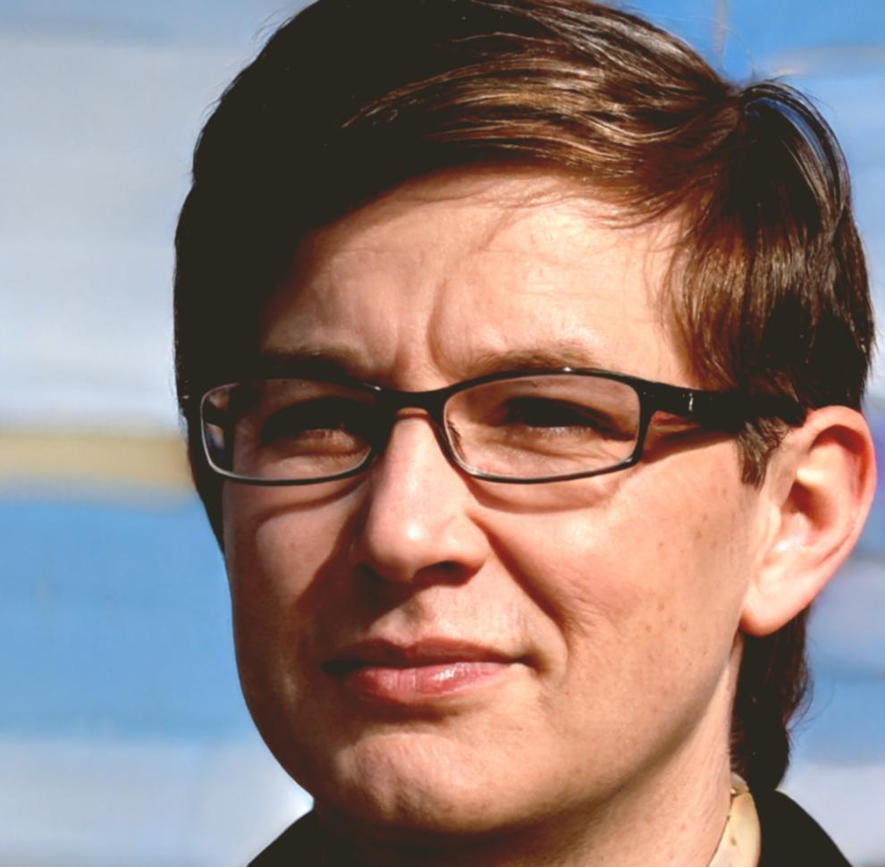 Retrato de Andrés Villalobos, estudiante exitoso del programa